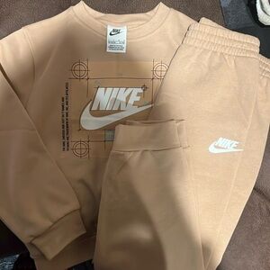 Boys Nike sweater and joggers